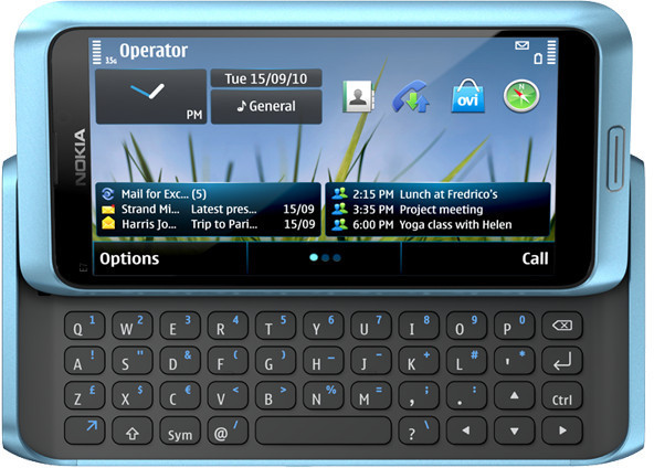 Nokia E7 Communicator, blau - Frontansicht (Slider offen)