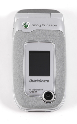 Sony Ericsson Z520i silbergrau