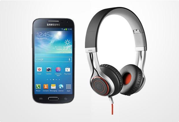 Samsung Galaxy S4 mini, Black Mist (Telekom) + Jabra Stereo Headset REVO, schwarz